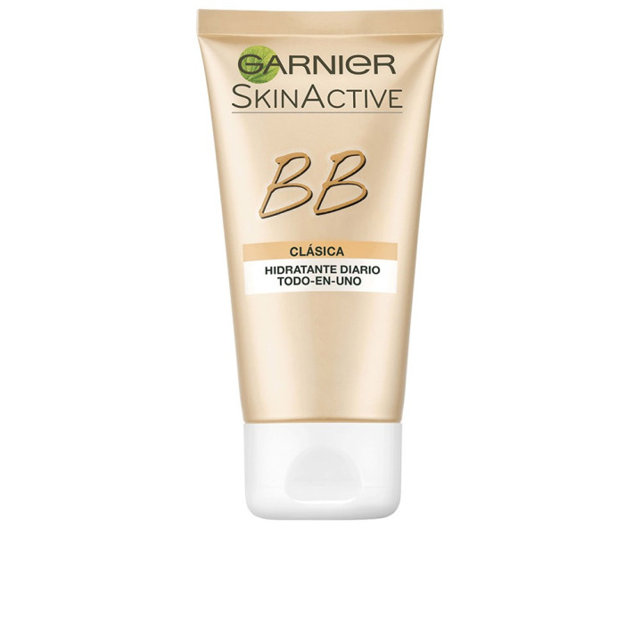 BB Cream hidratant cu vitamina C si extract de coacaze Garnier SKIN NATURALS BB CREAM light 50 ml